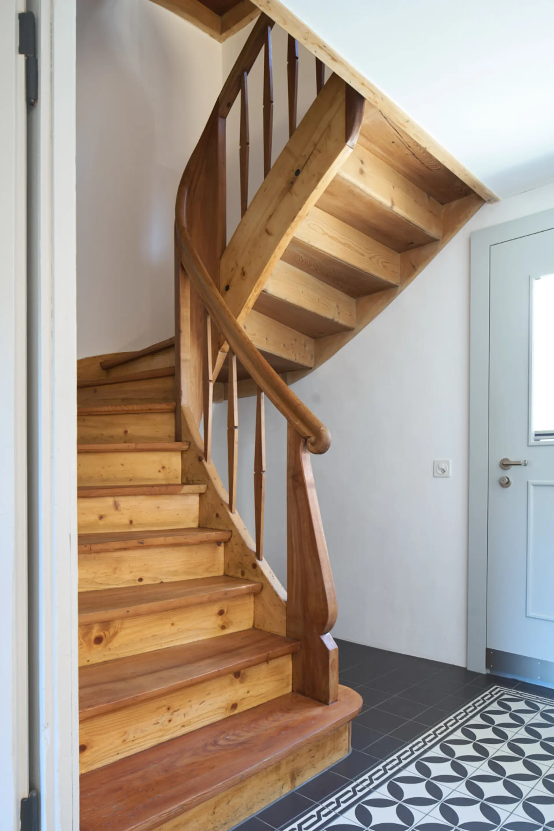 14_Sanierung und Umbau_Wohnhaus Dorfstrasse Almens
